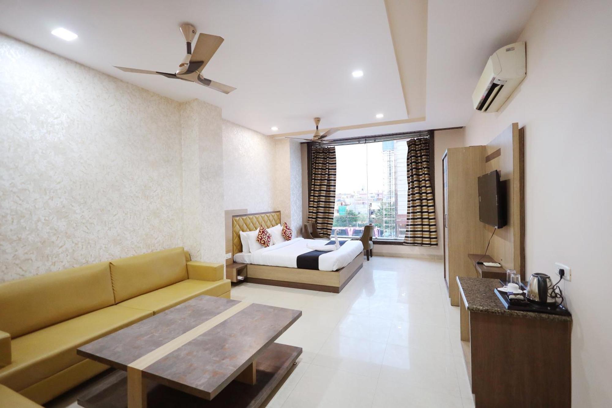 Hotel Bhagyaraj Palace A Luxury Hotel Keshavpuram Kānpur Exterior photo