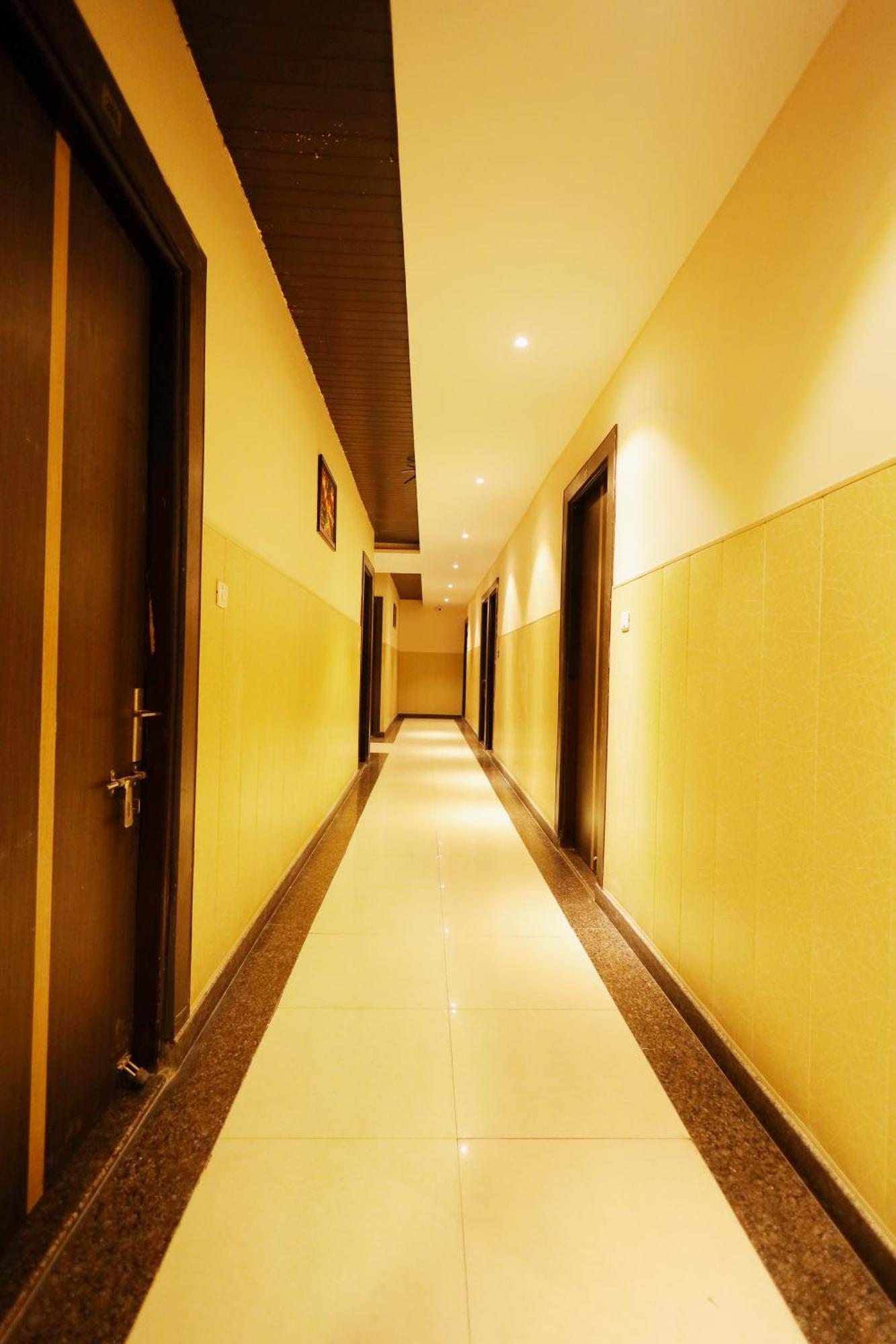 Hotel Bhagyaraj Palace A Luxury Hotel Keshavpuram Kānpur Exterior photo